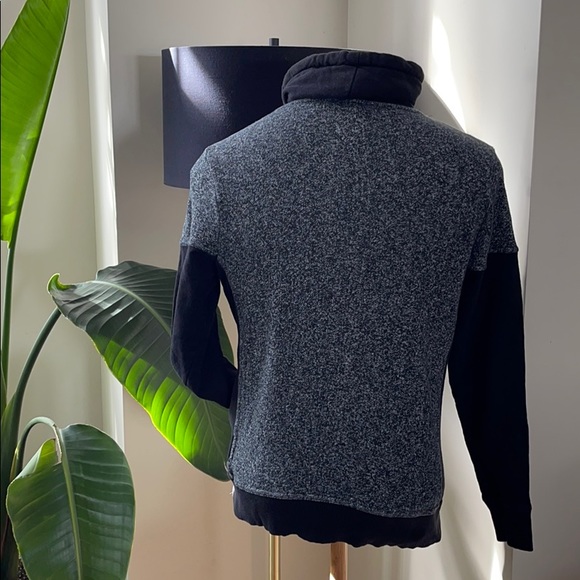 Guess cowell neck sweater - Picture 2 of 5